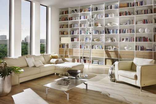 Maßgefertigete Einbau-Bücherwand